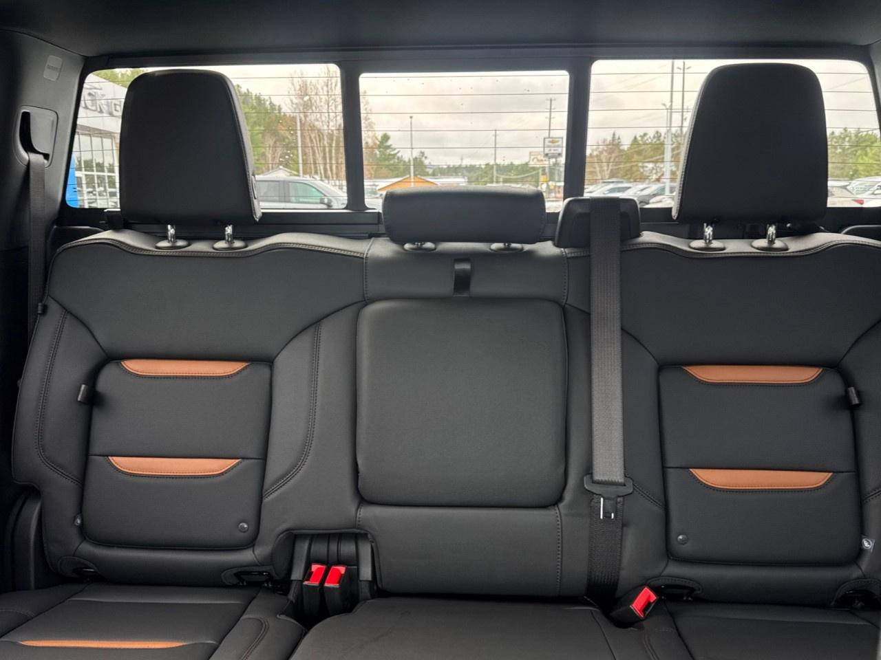 2026 GMC SIERRA 2500HD Crew Cab Standard Box 4-Wheel Drive AT4 Photo