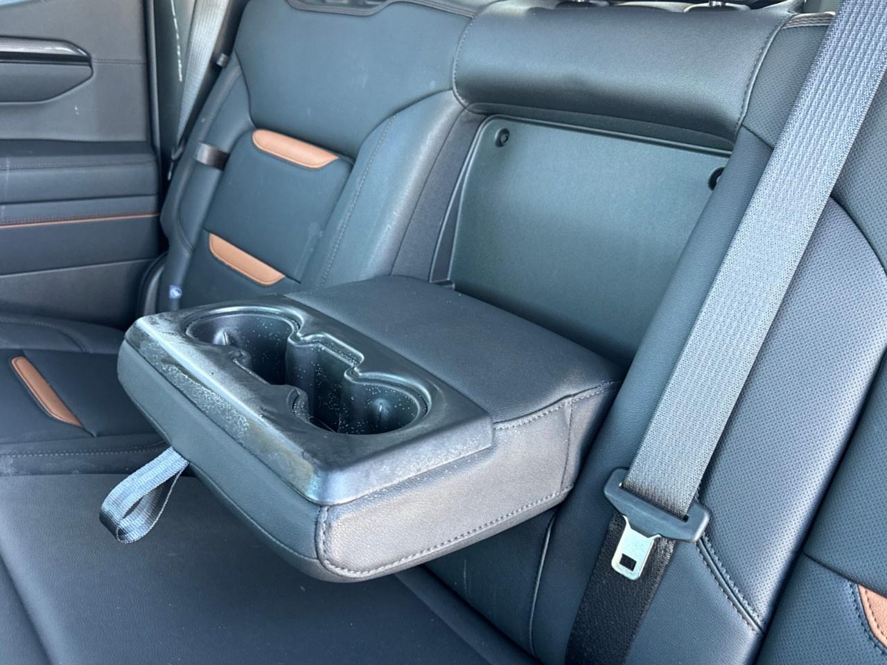 2026 GMC Sierra 1500 Crew Cab Short Box 4-Wheel Drive AT4 Photo