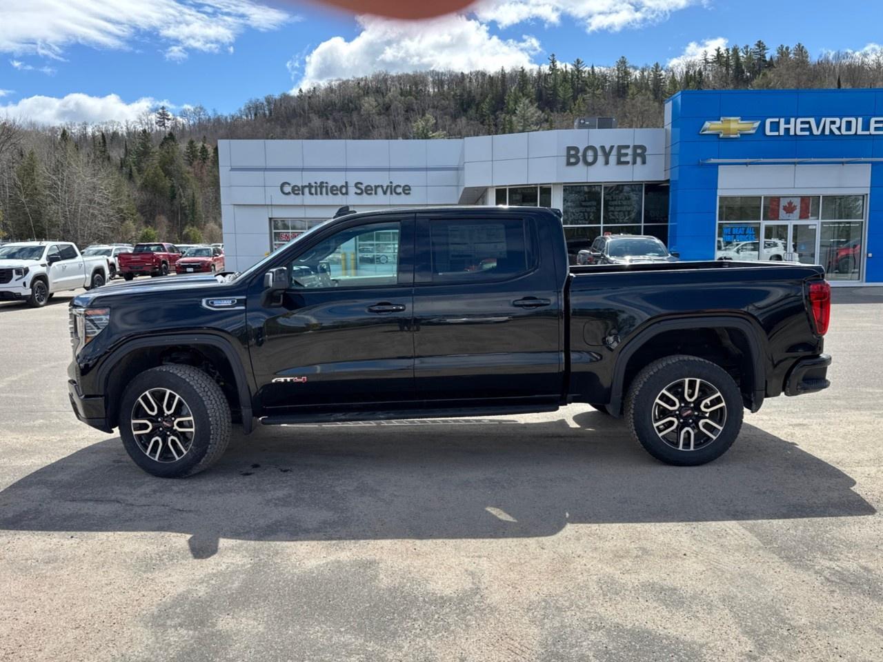 2026 GMC Sierra 1500 Crew Cab Short Box 4-Wheel Drive AT4 Photo