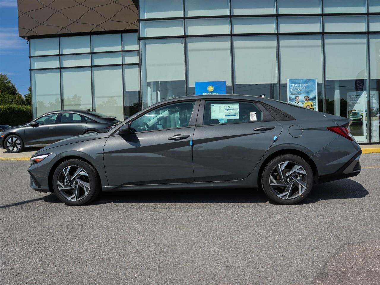 2025 Hyundai Elantra PREFERRED 4DR SEDAN Photo4