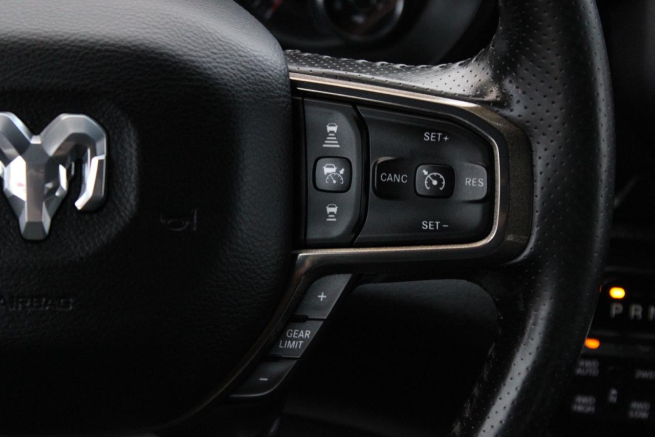 2020 RAM 1500 Sport Crew Cab 4WD Moonroof One Owner Photo