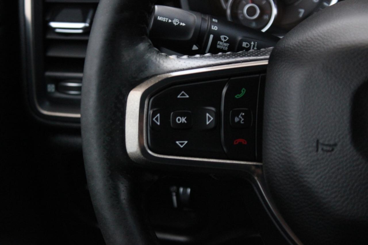 2020 RAM 1500 Sport Crew Cab 4WD Moonroof One Owner Photo