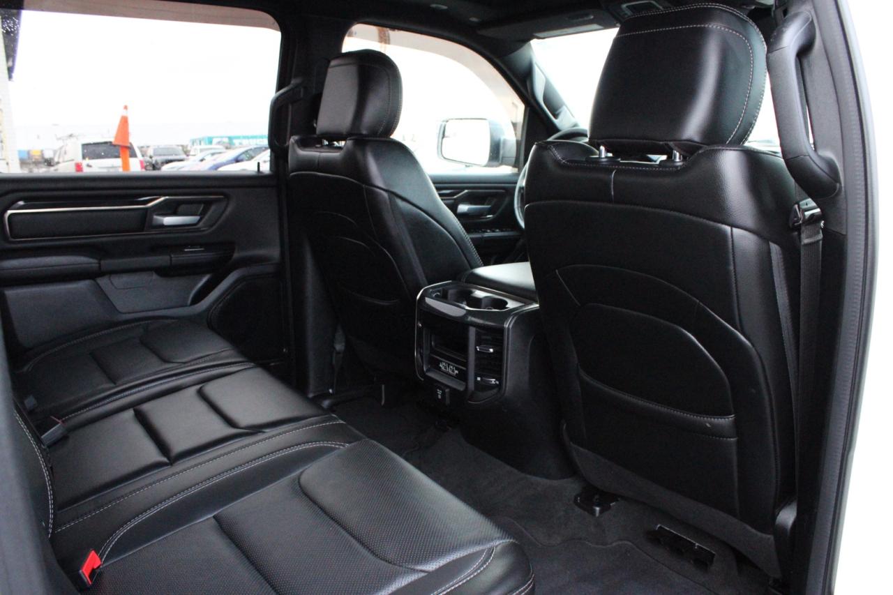 2020 RAM 1500 Sport Crew Cab 4WD Moonroof One Owner Photo