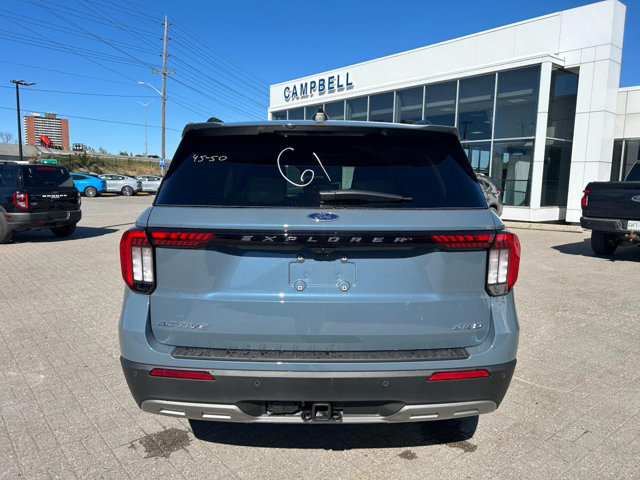 2025 Ford Explorer Active 4dr 4x4 Photo4