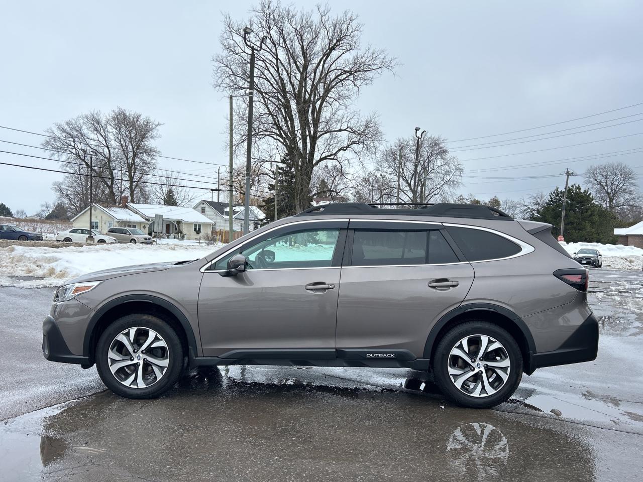 2021 Subaru Outback Limited LEATHER/NAV/ADAPTIVE CRUISE CALL PICTON Photo2