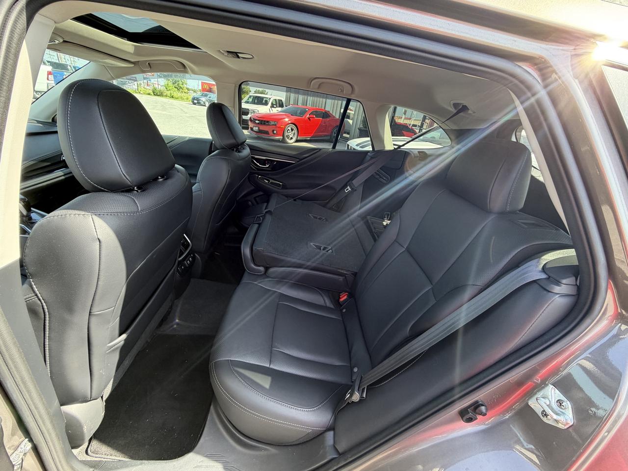 2021 Subaru Outback Limited LEATHER/NAV/call BELLEVILLE Photo