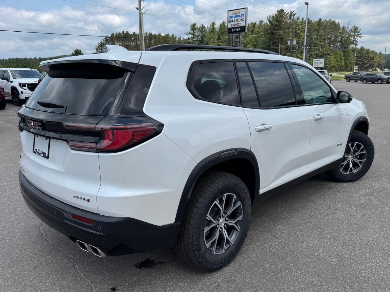2025 GMC Acadia AWD AT4 Photo