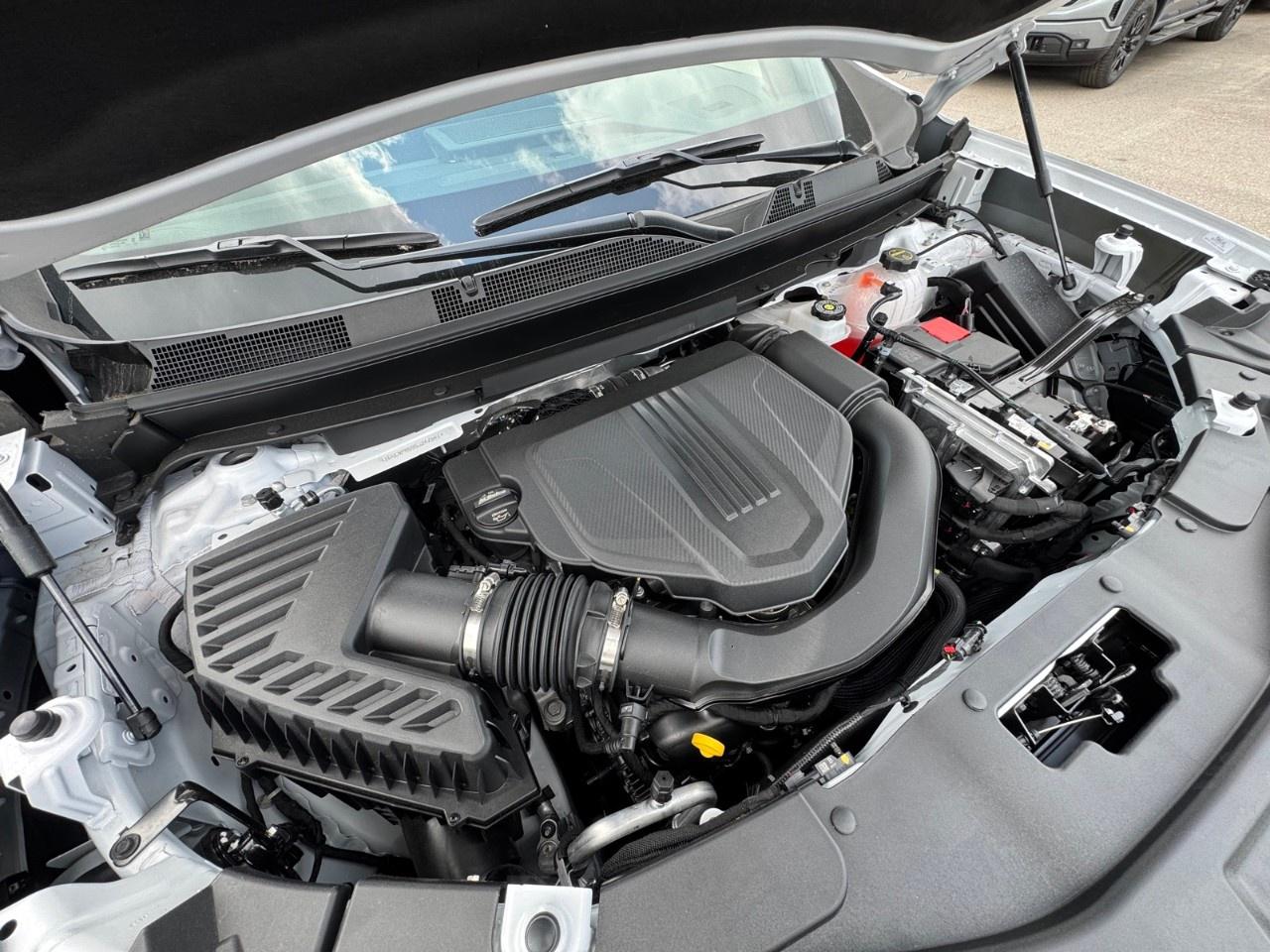 2025 GMC Acadia AWD AT4 Photo