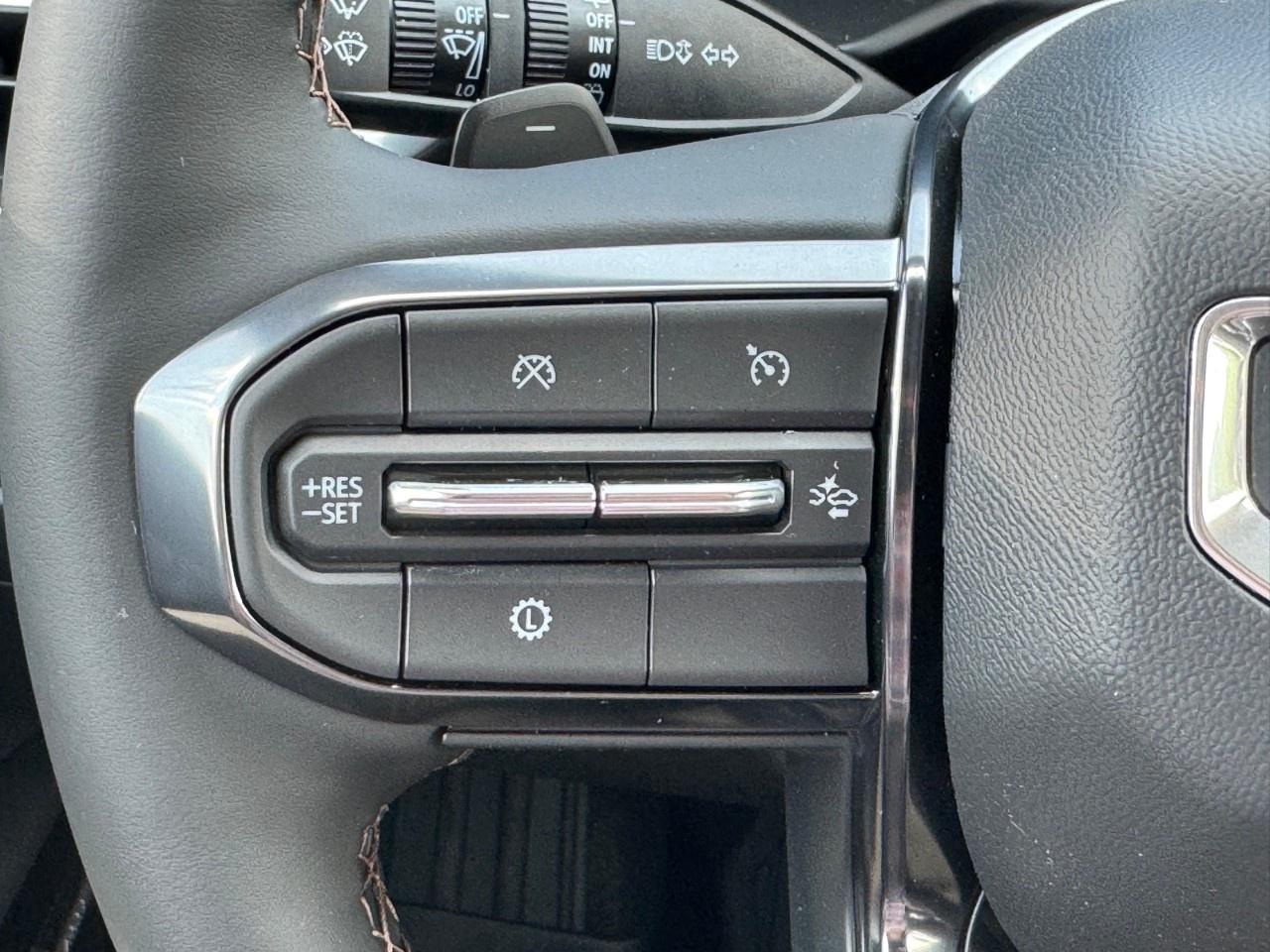 2025 GMC Acadia AWD AT4 Photo