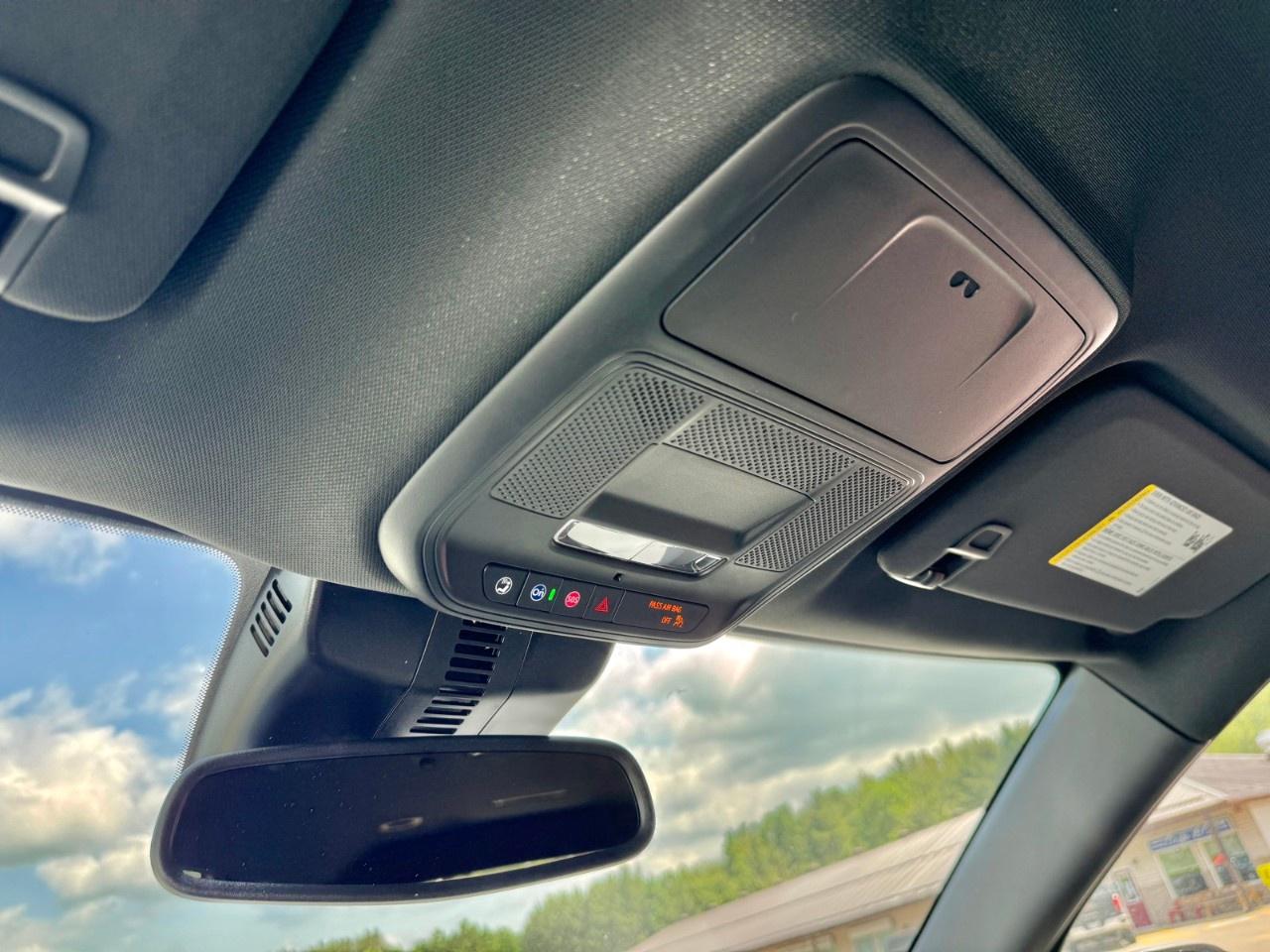 2025 GMC Acadia AWD AT4 Photo