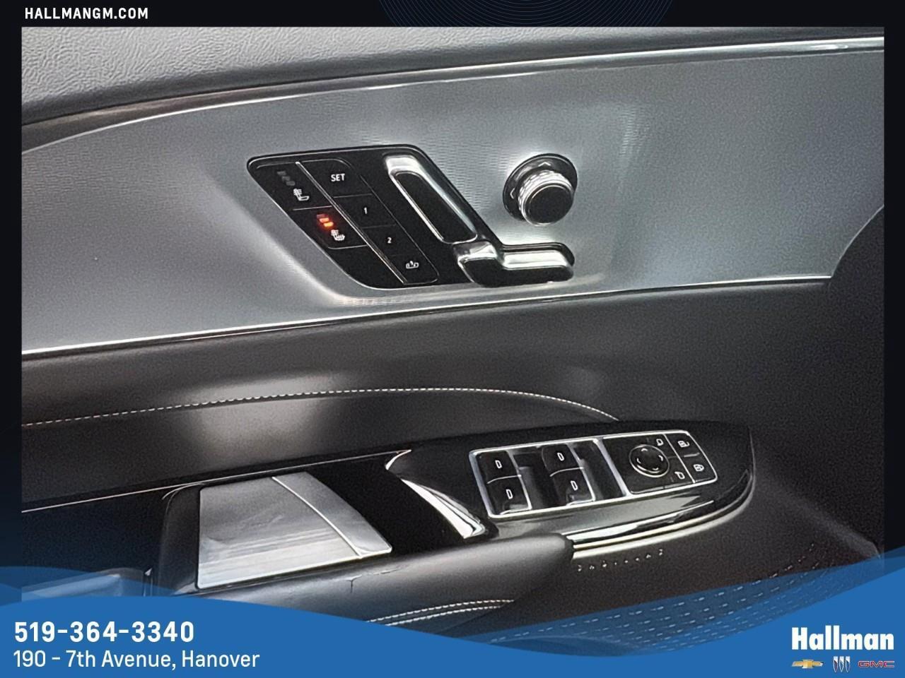 2024 Cadillac LYRIQ Tech w/1SA 4dr Photo