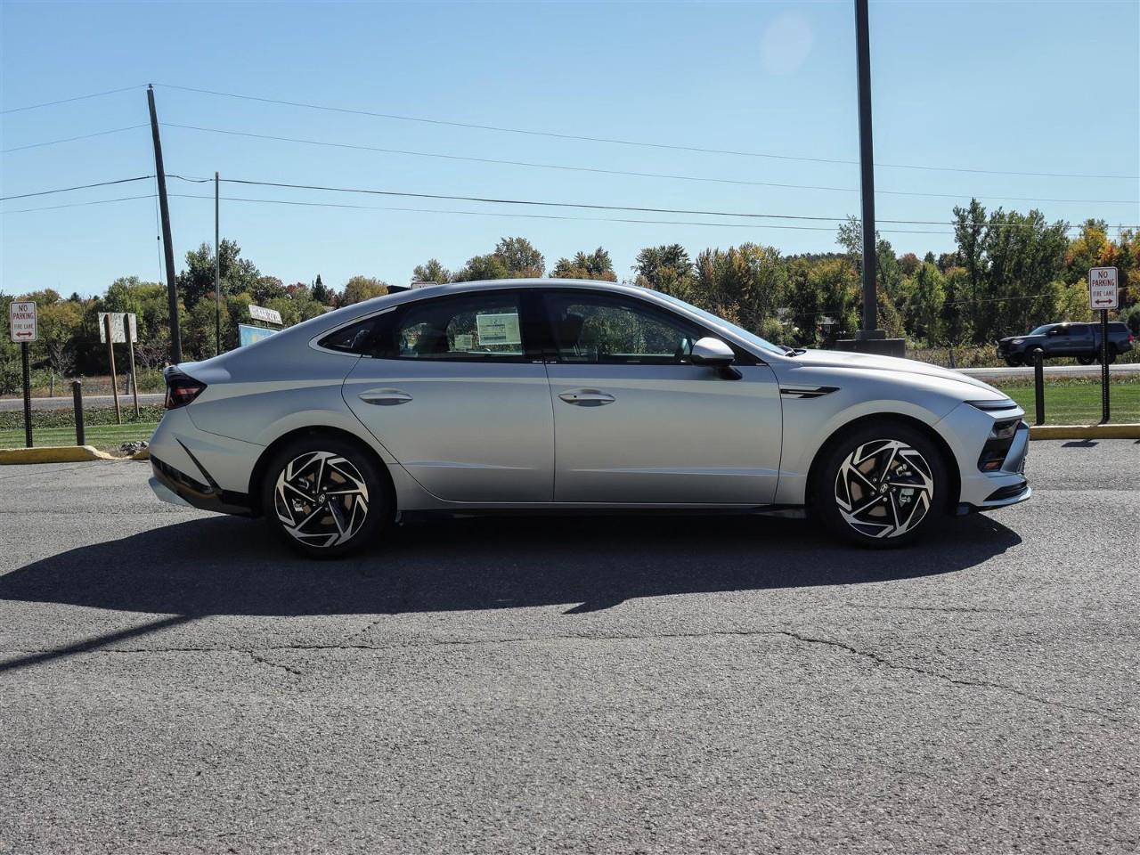 2026 Hyundai Sonata Preferred-Trend 4dr All-Wheel Drive Sedan Photo2