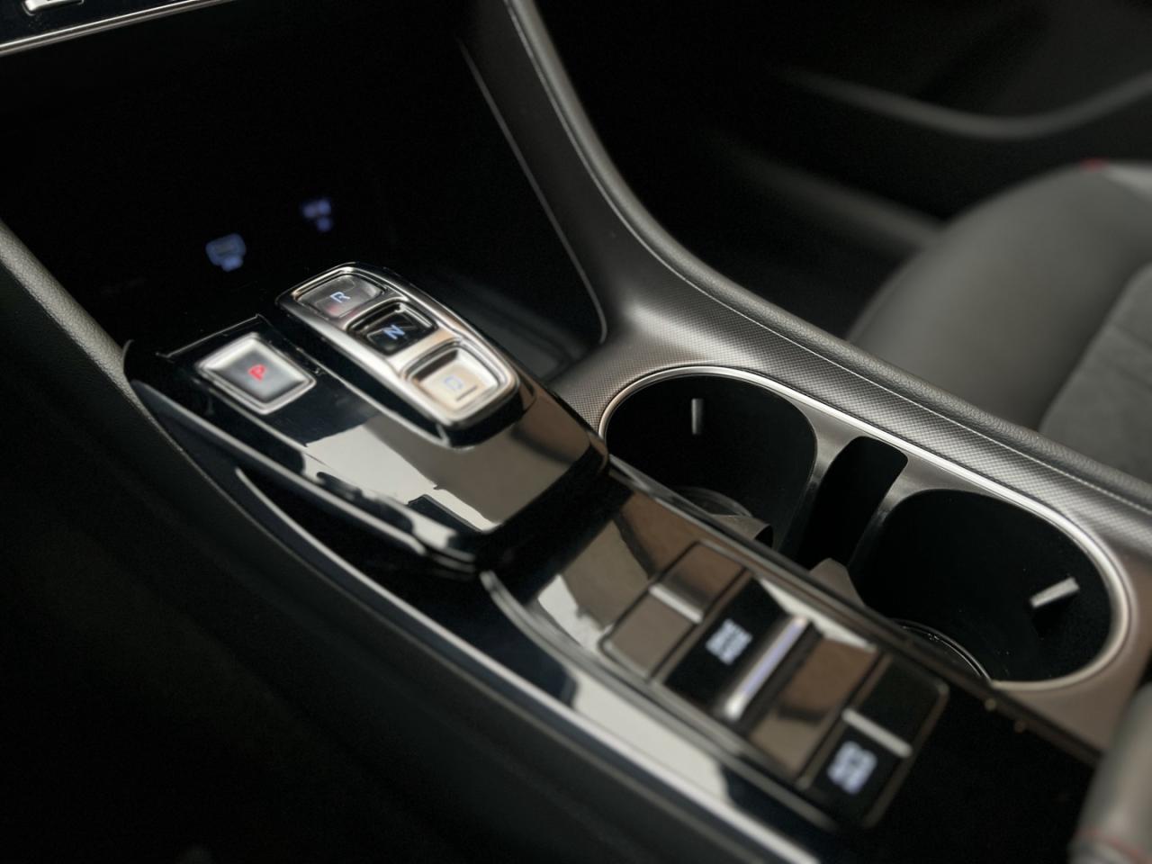 2022 Hyundai Sonata Sport 1.6T   Htd Steering   Pano Roof   Lane Assis Photo