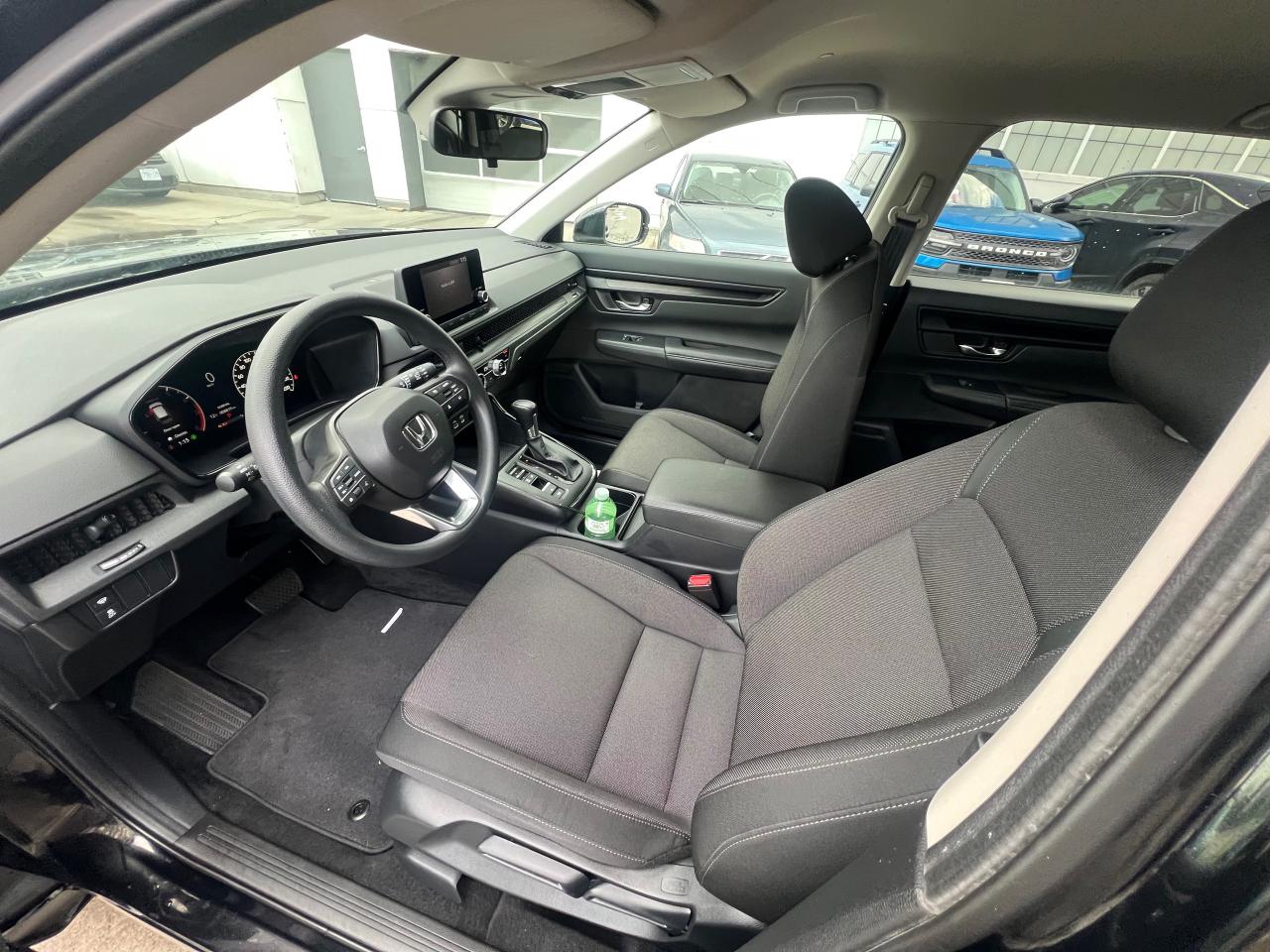 2025 Honda CR-V LX 4dr Front-wheel Drive Photo