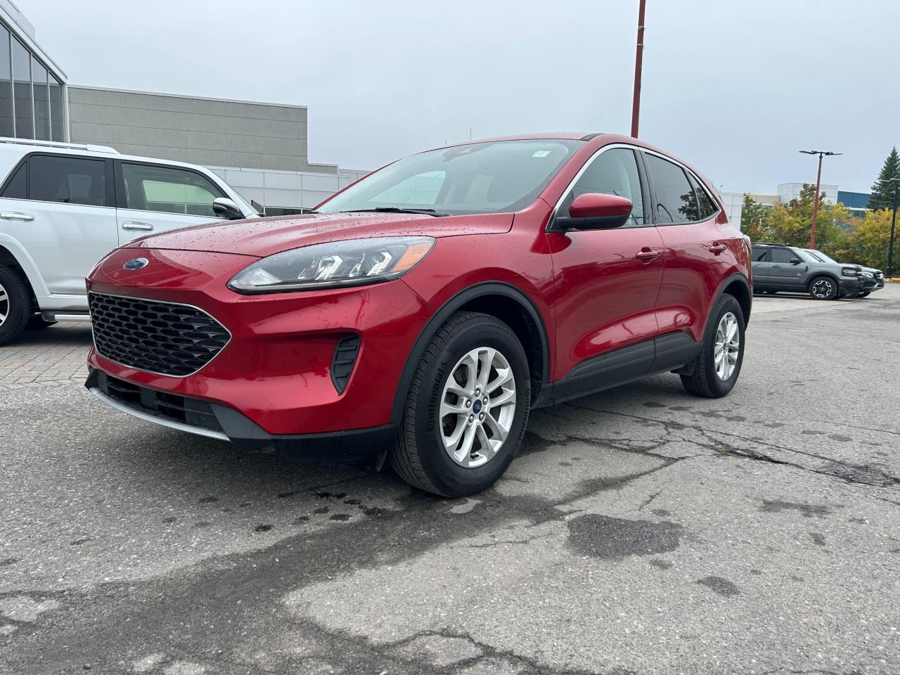 2021 Ford Escape SE 4dr All-Wheel Drive Photo0