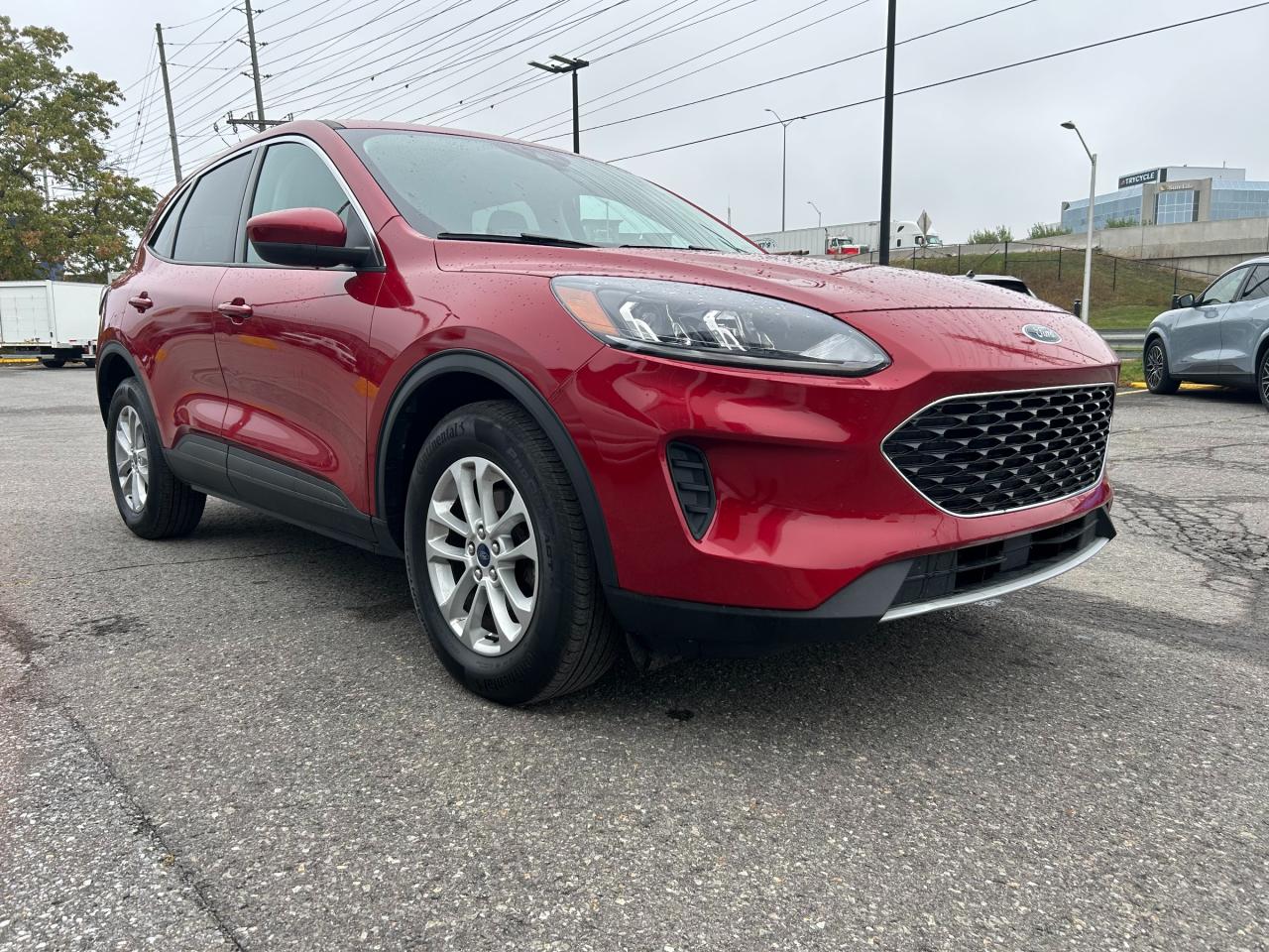 2021 Ford Escape SE 4dr All-Wheel Drive Photo2