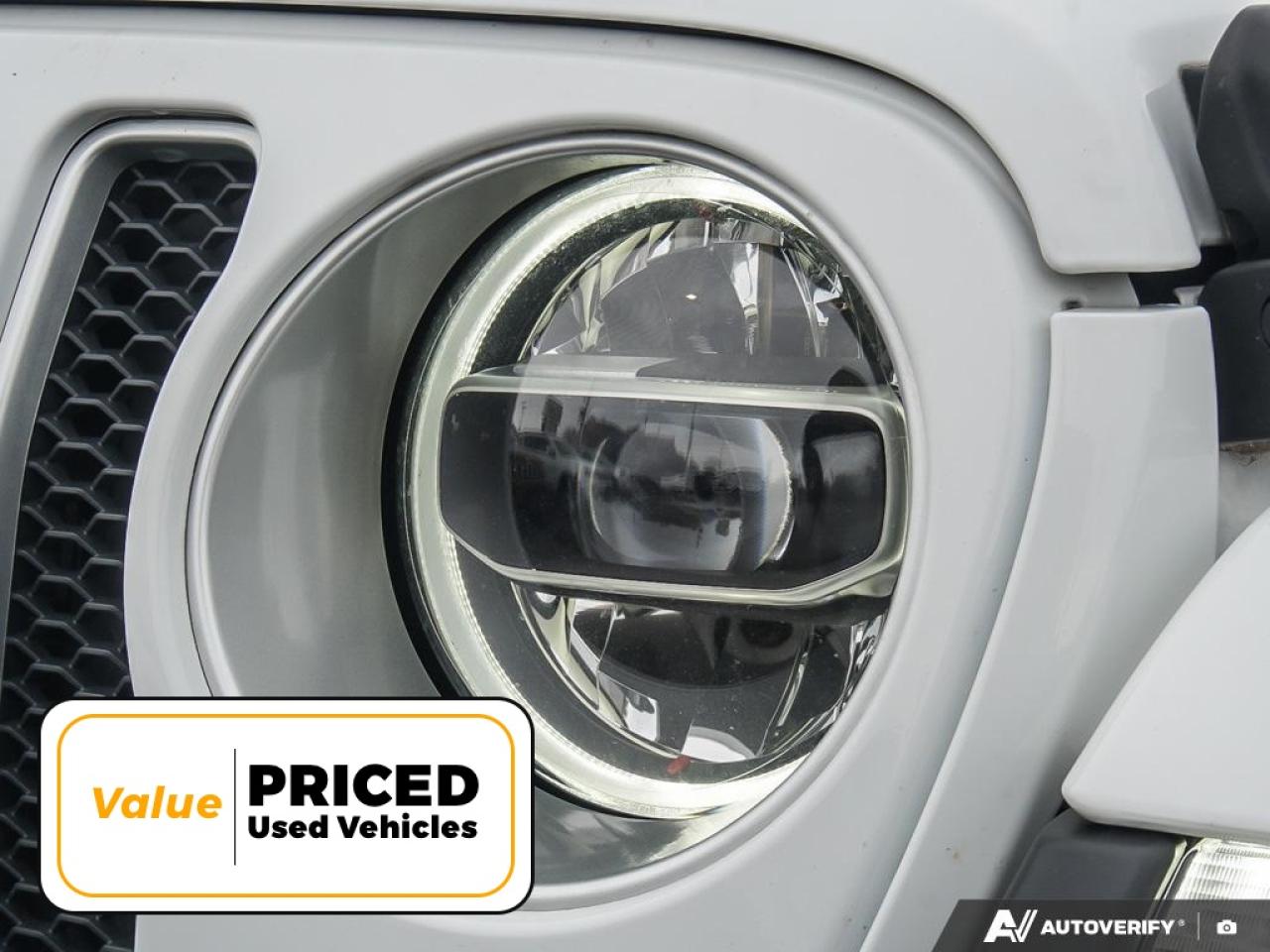 2020 Jeep WRANGLER UNLIMITED Sahara 4dr 4x4 Photo