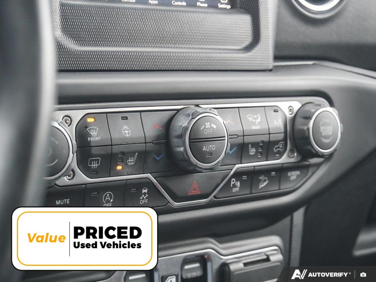 2020 Jeep WRANGLER UNLIMITED Sahara 4dr 4x4 Photo