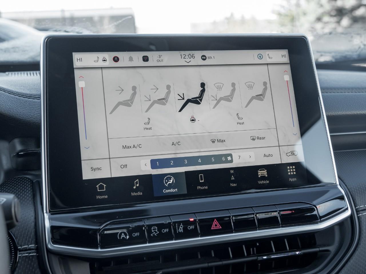 2024 Jeep Compass Altitude 4dr 4x4 Photo