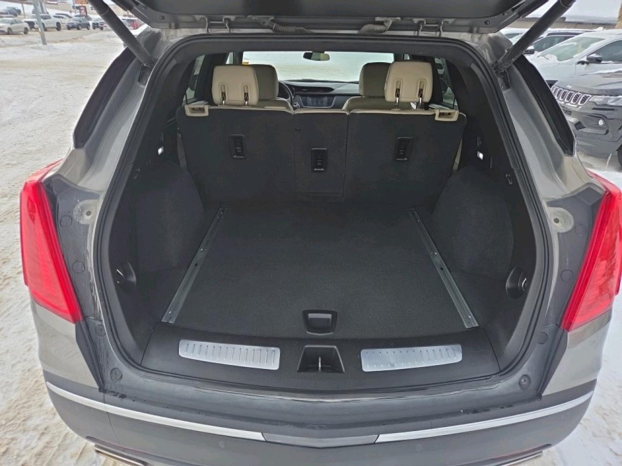 2018 Cadillac XT5 Premium Luxury 4dr All-Wheel Drive Photo3