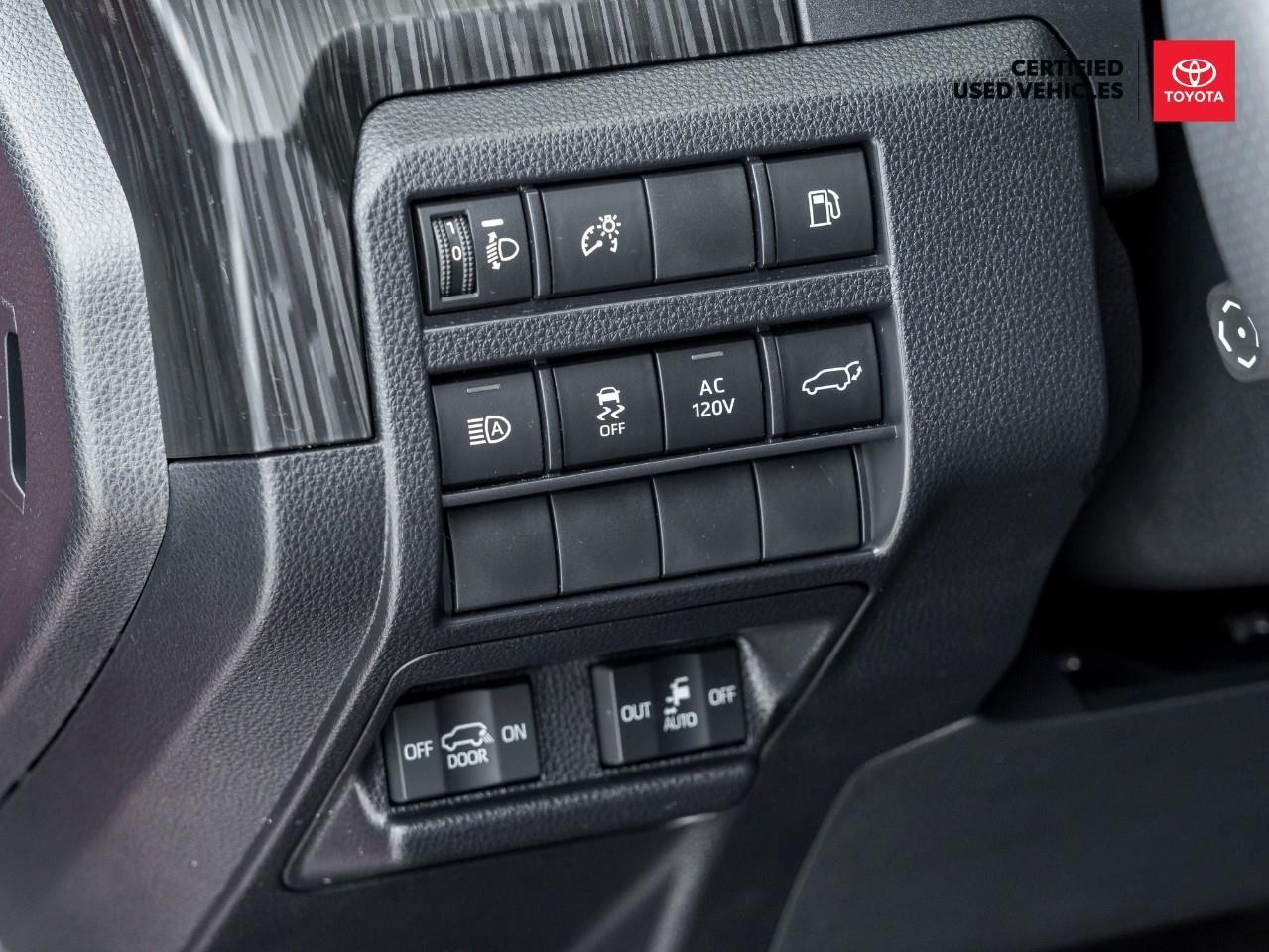 2025 Toyota 4Runner Hybrid Base 4dr 4x4 Photo