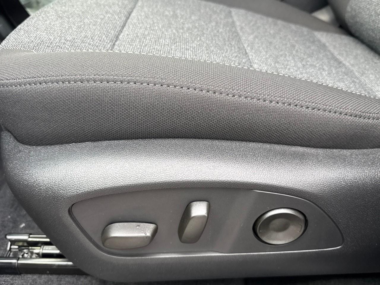 2026 GMC Acadia AWD Elevation Photo