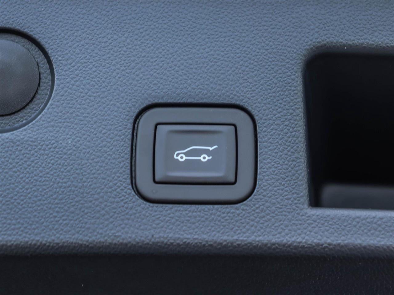 2026 GMC Terrain AWD Denali Photo