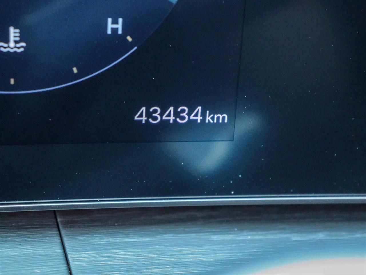 2024 Hyundai Santa Fe Luxury 4dr All-Wheel Drive Photo