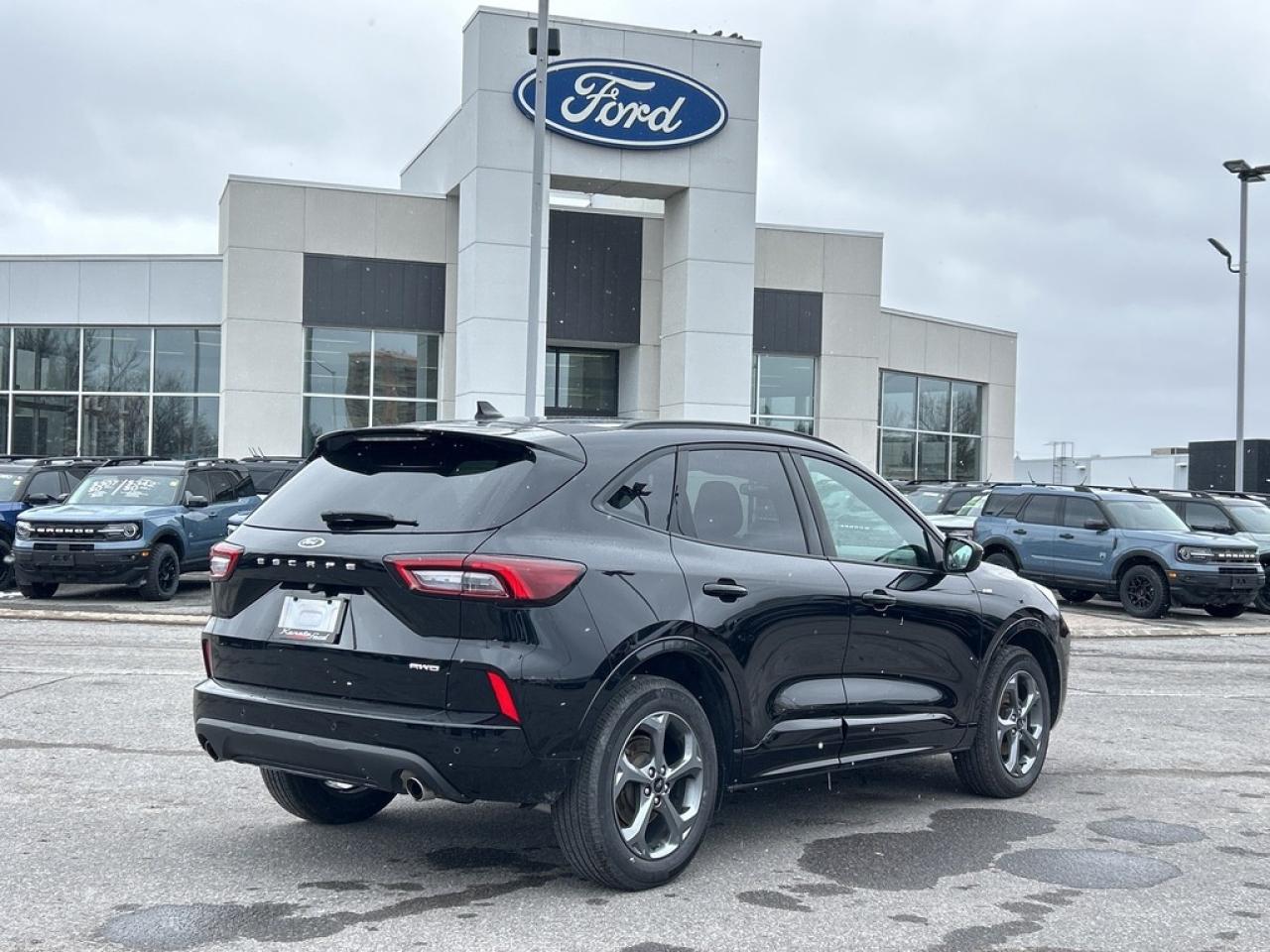 2024 Ford Escape ST-Line 4dr All-Wheel Drive Photo