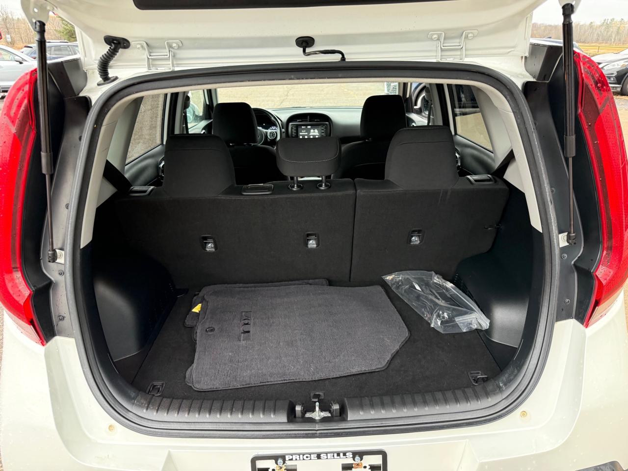 2021 Kia Soul EX 4dr Hatchback Photo