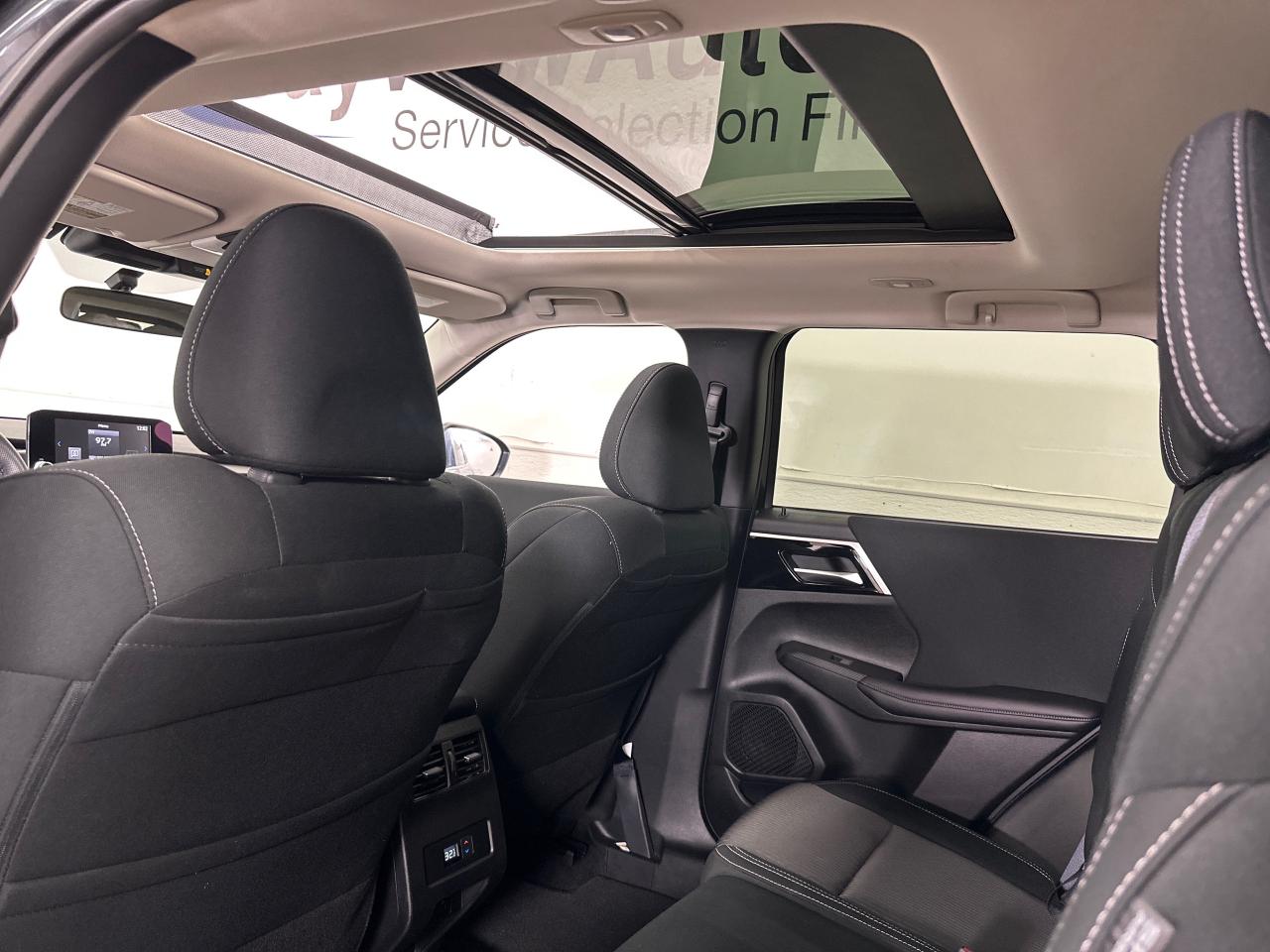 2024 Mitsubishi Outlander SE 4DR S-AWC Photo