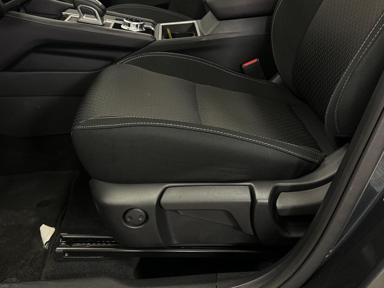 2024 Mitsubishi Outlander SE 4DR S-AWC Photo