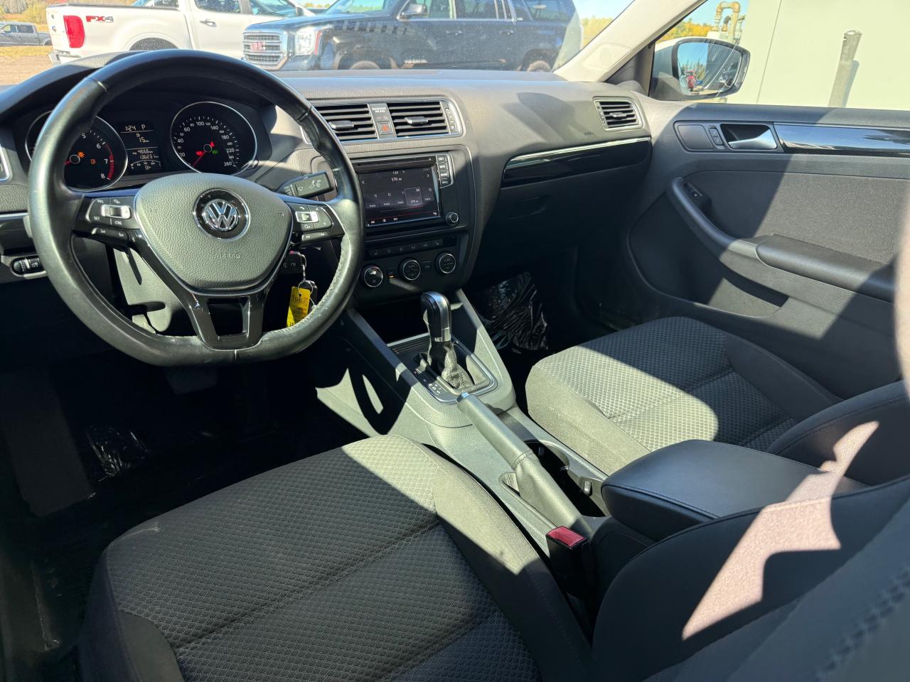 2016 Volkswagen Jetta 1.8 TSI Highline (A6) 4dr Sedan Photo