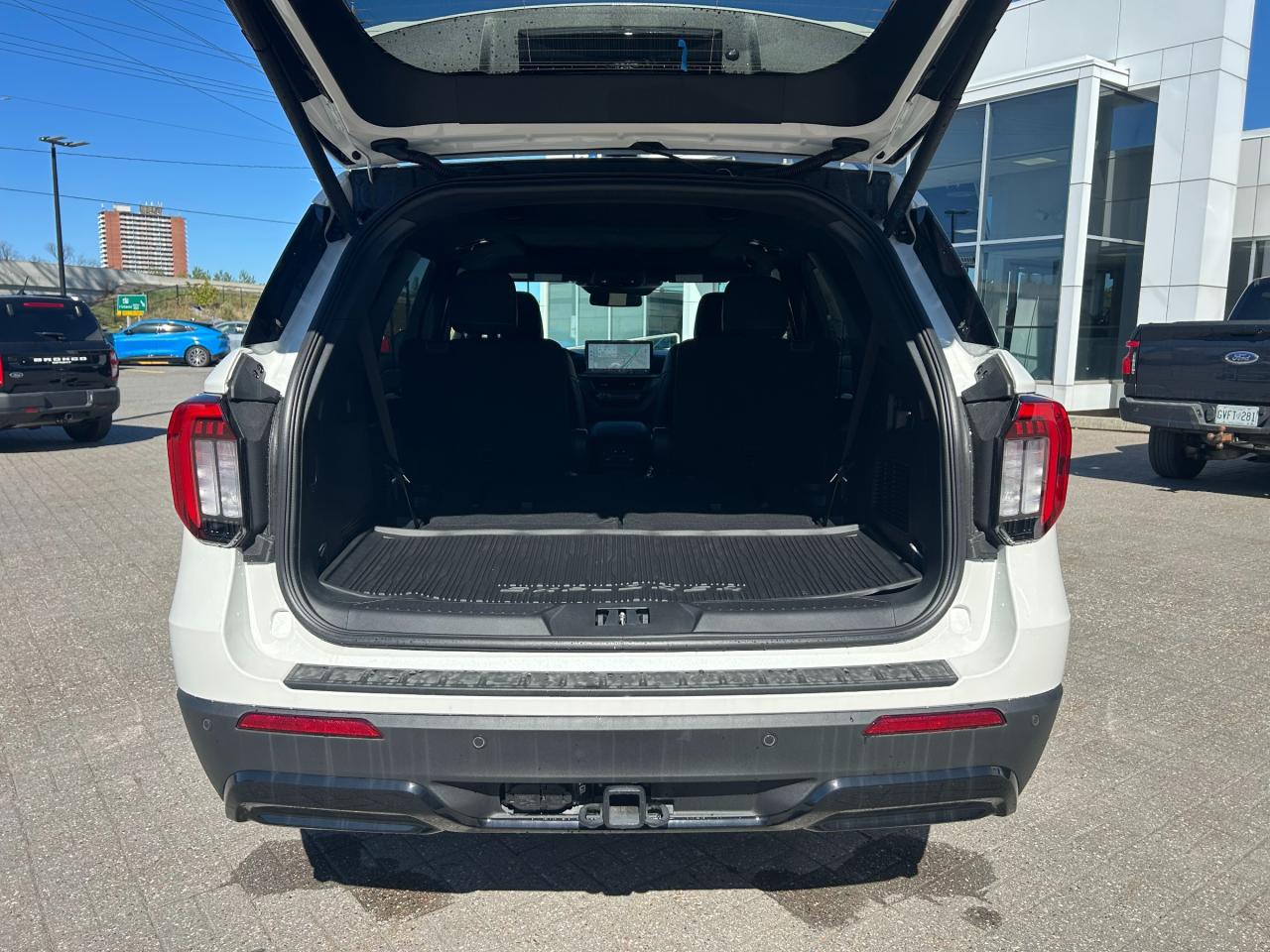 2025 Ford Explorer ST-Line 4dr 4x4 Photo