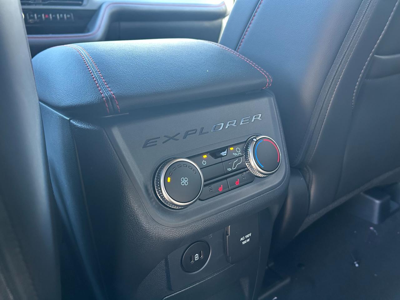 2025 Ford Explorer ST-Line 4dr 4x4 Photo