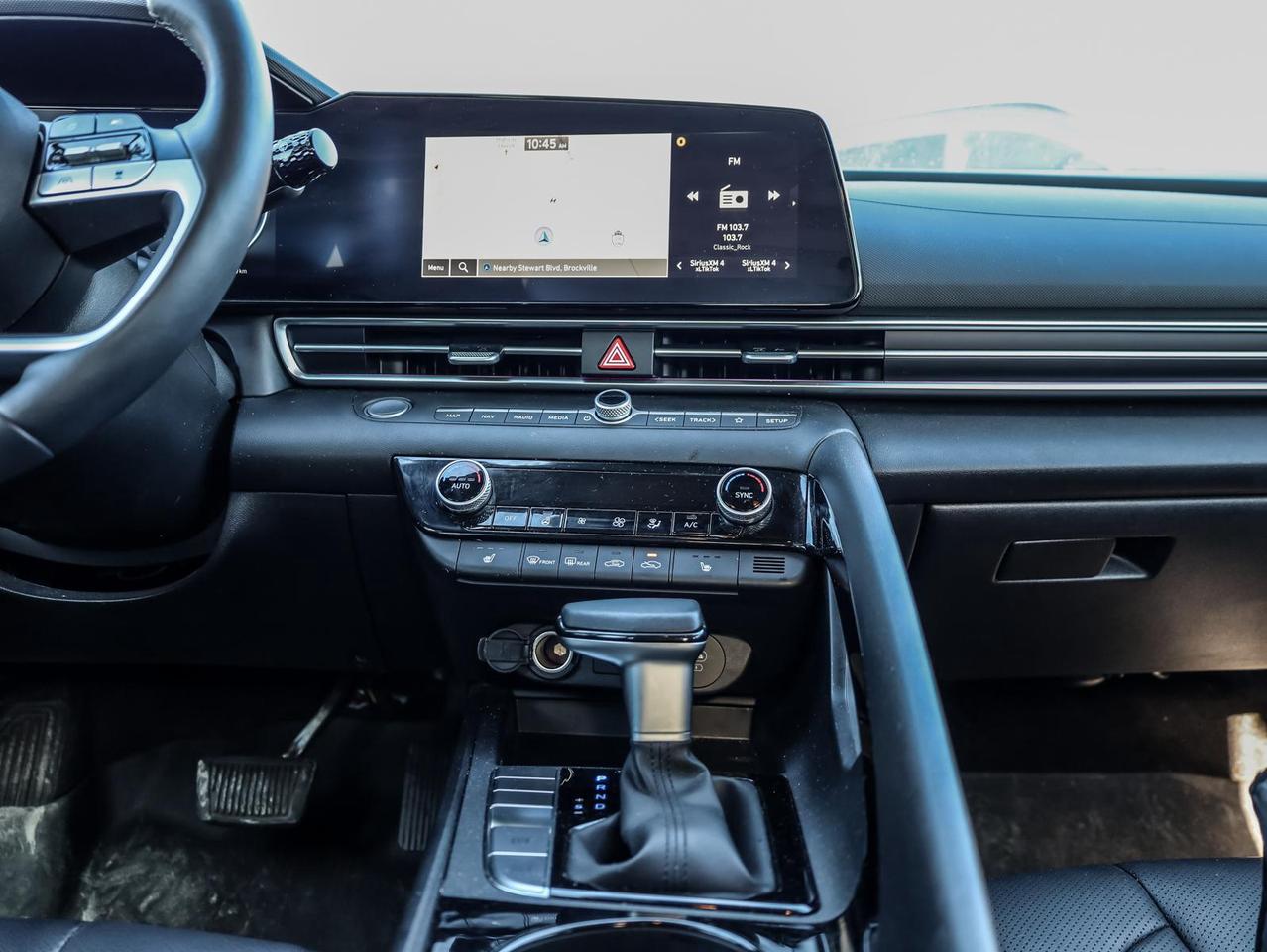 2025 Hyundai Elantra  Photo