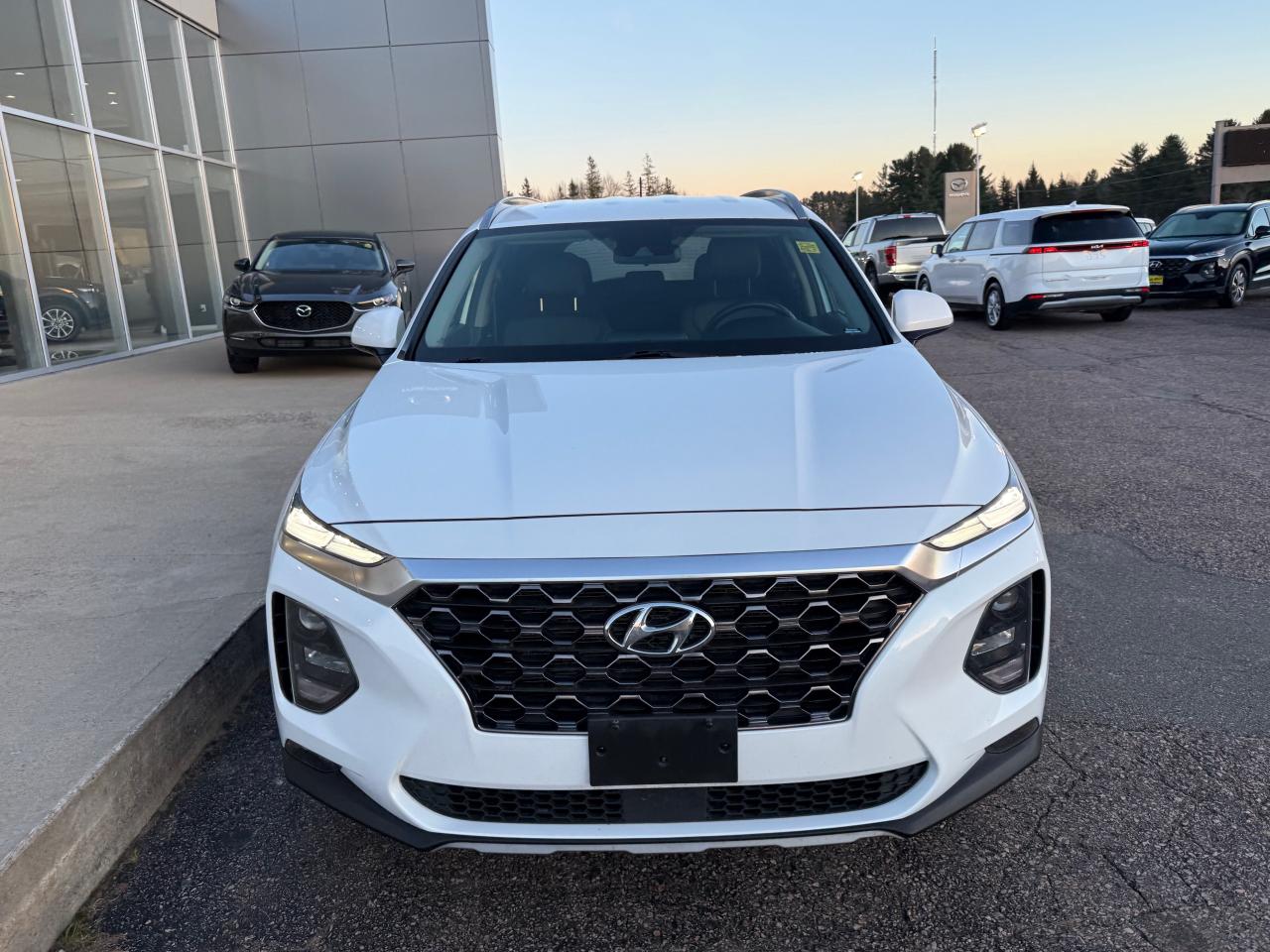 2020 Hyundai Santa Fe Essential 2.4 4dr Front-Wheel Drive Photo