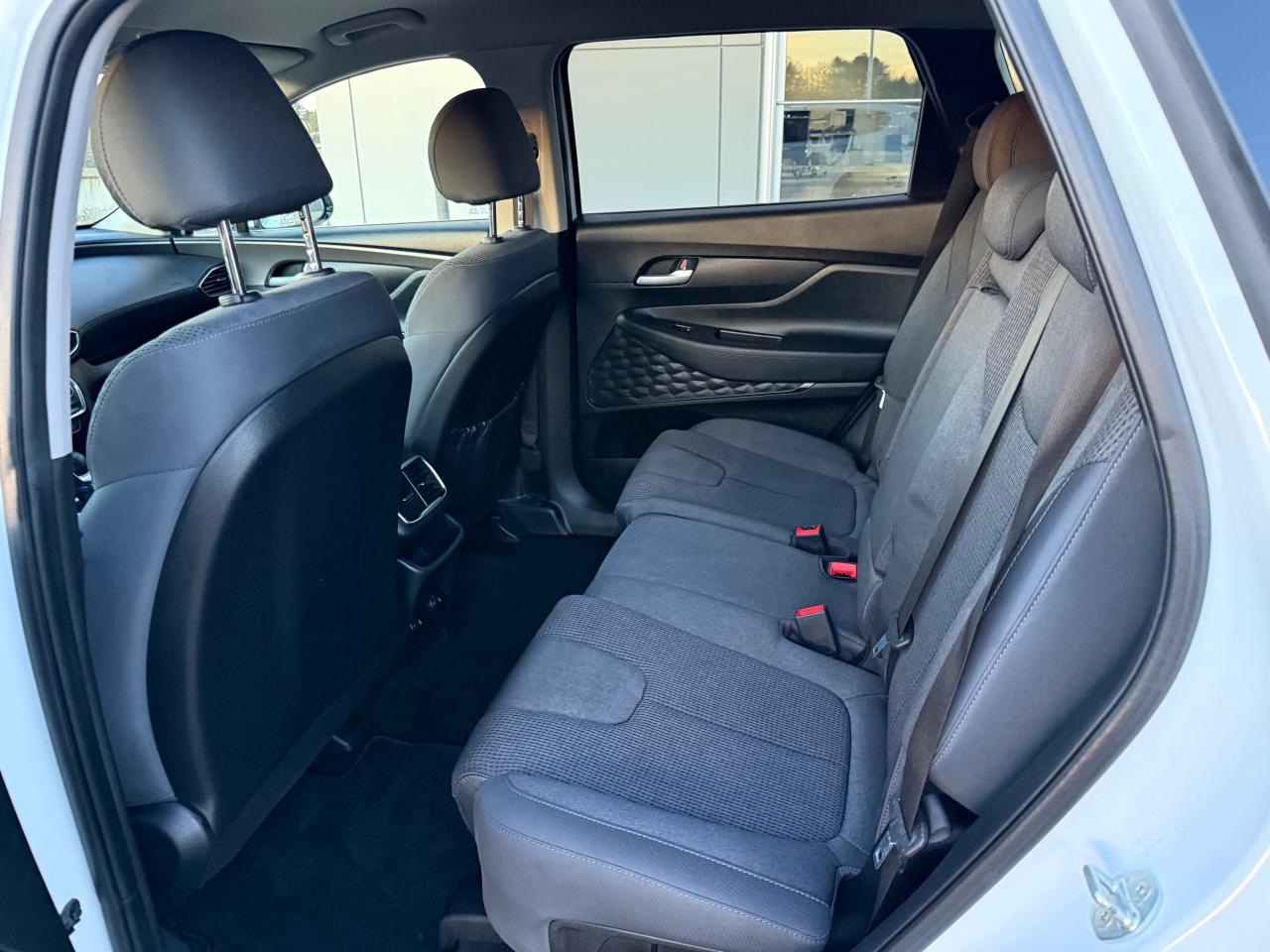 2020 Hyundai Santa Fe Essential 2.4 4dr Front-Wheel Drive Photo