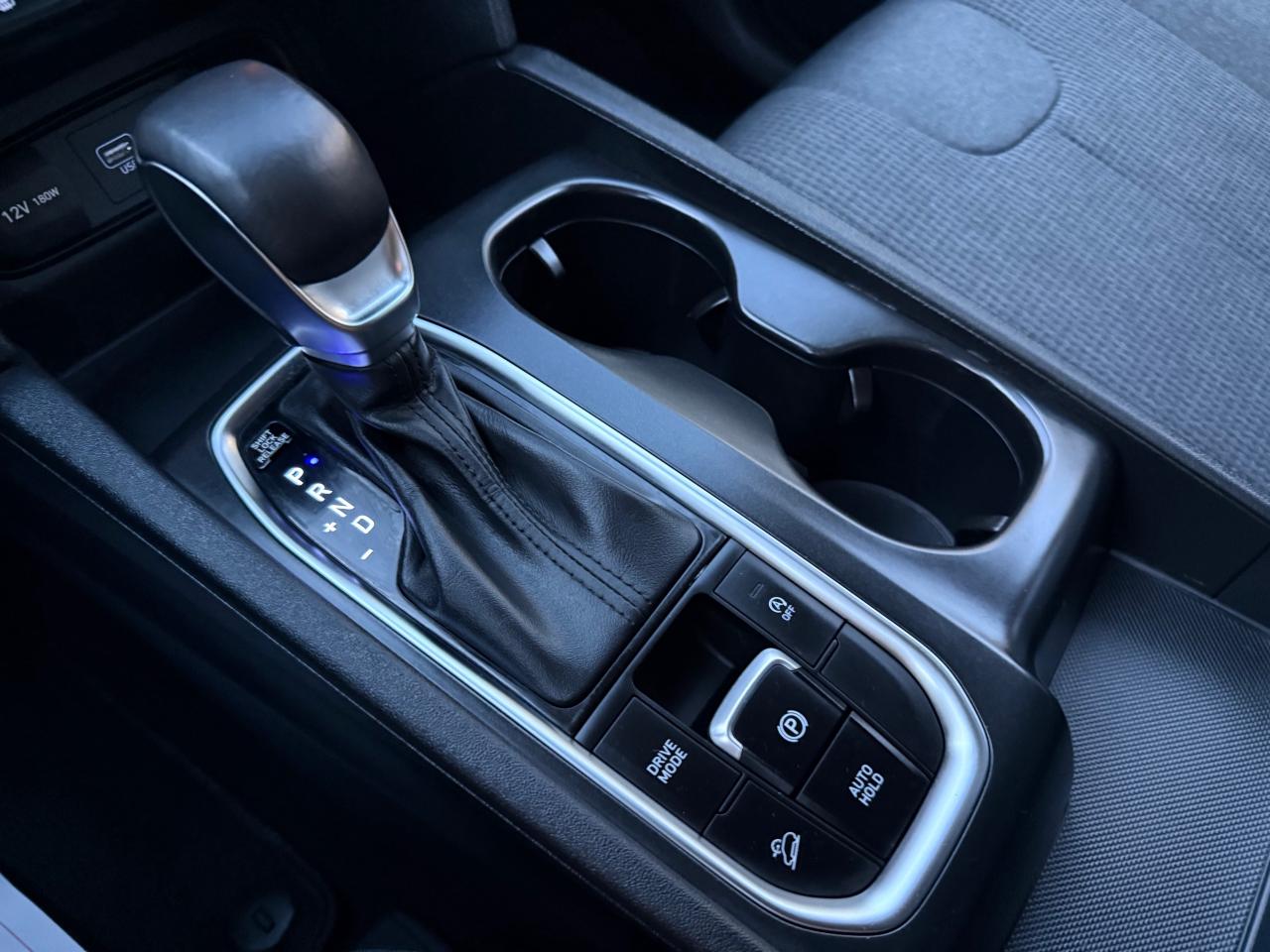 2020 Hyundai Santa Fe Essential 2.4 4dr Front-Wheel Drive Photo