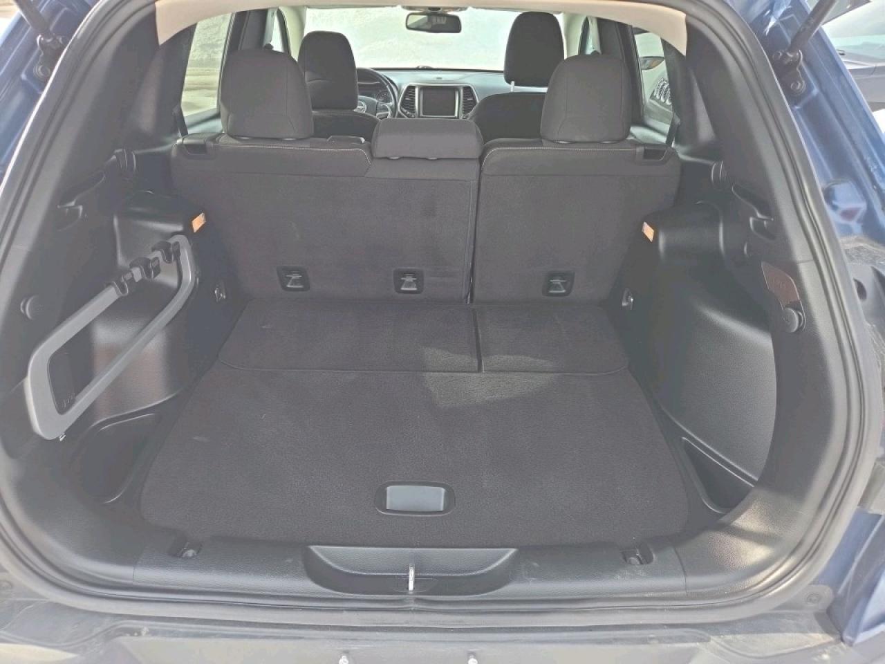 2018 Jeep Cherokee North 4dr 4x4 Photo