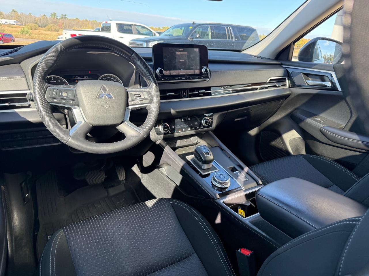 2022 Mitsubishi Outlander SE 4DR S-AWC Photo