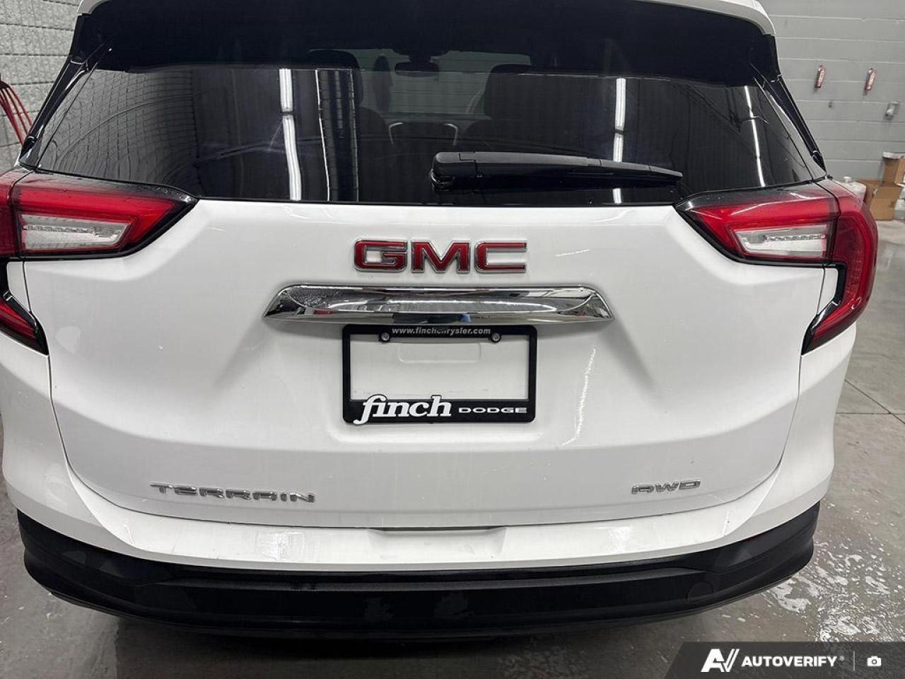 2024 GMC Terrain SLE 4dr All-Wheel Drive Photo