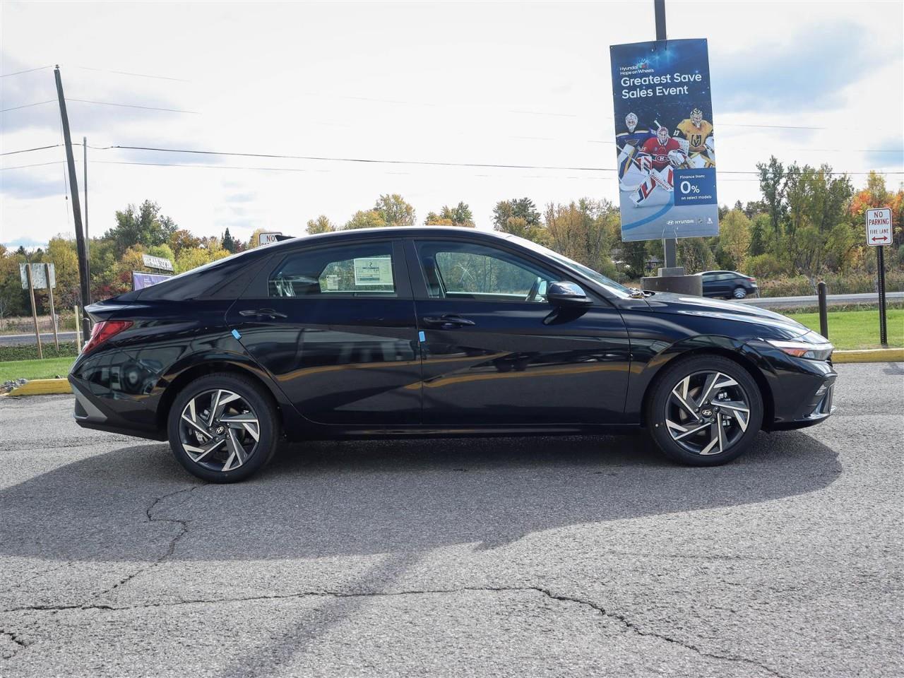 2025 Hyundai Elantra Preferred w/Tech Pkg 4dr Sedan Photo2