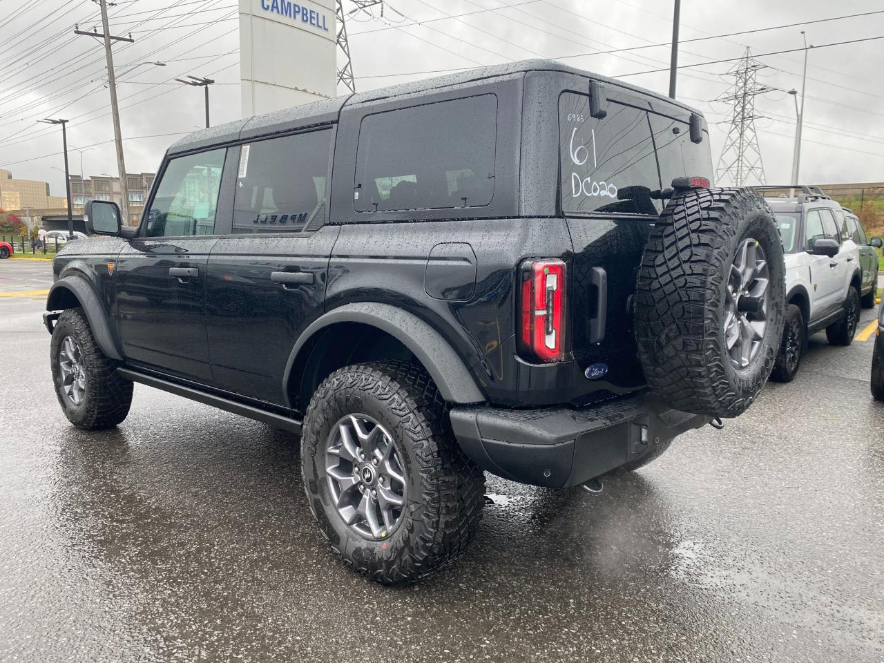 2025 Ford Bronco Badlands 4dr 4x4 Photo