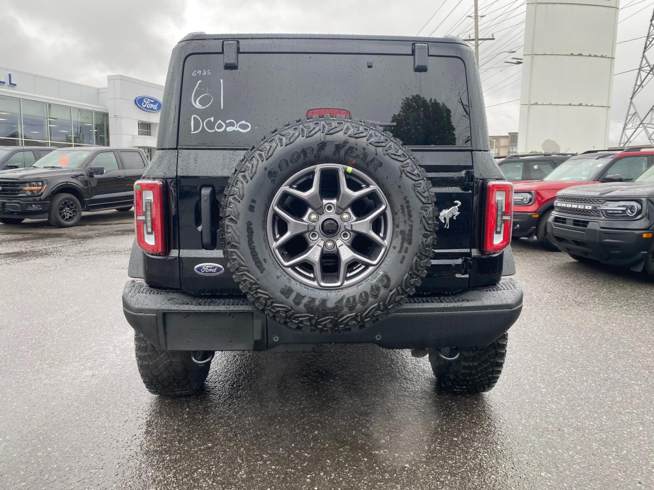 2025 Ford Bronco Badlands 4dr 4x4 Photo