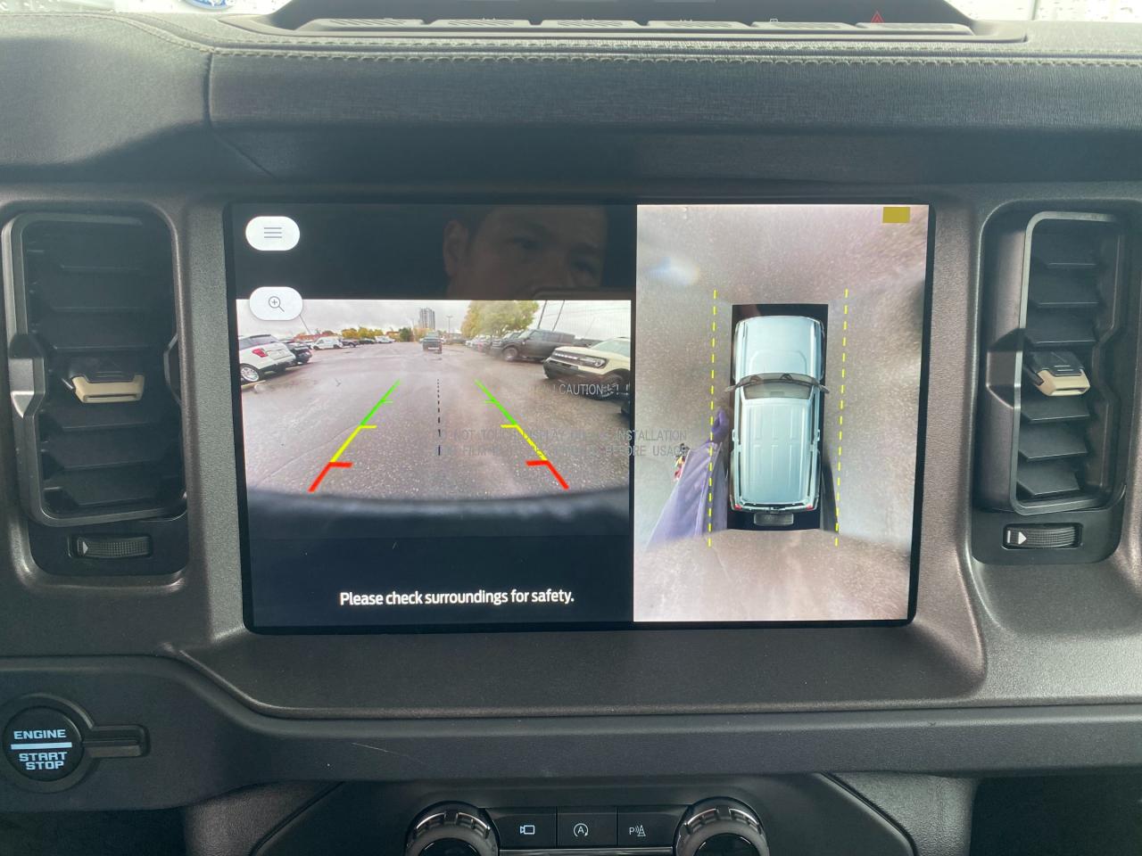 2025 Ford Bronco Badlands 4dr 4x4 Photo