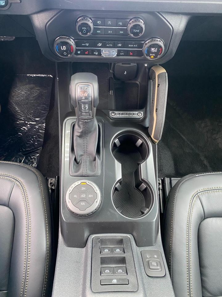 2025 Ford Bronco Badlands 4dr 4x4 Photo