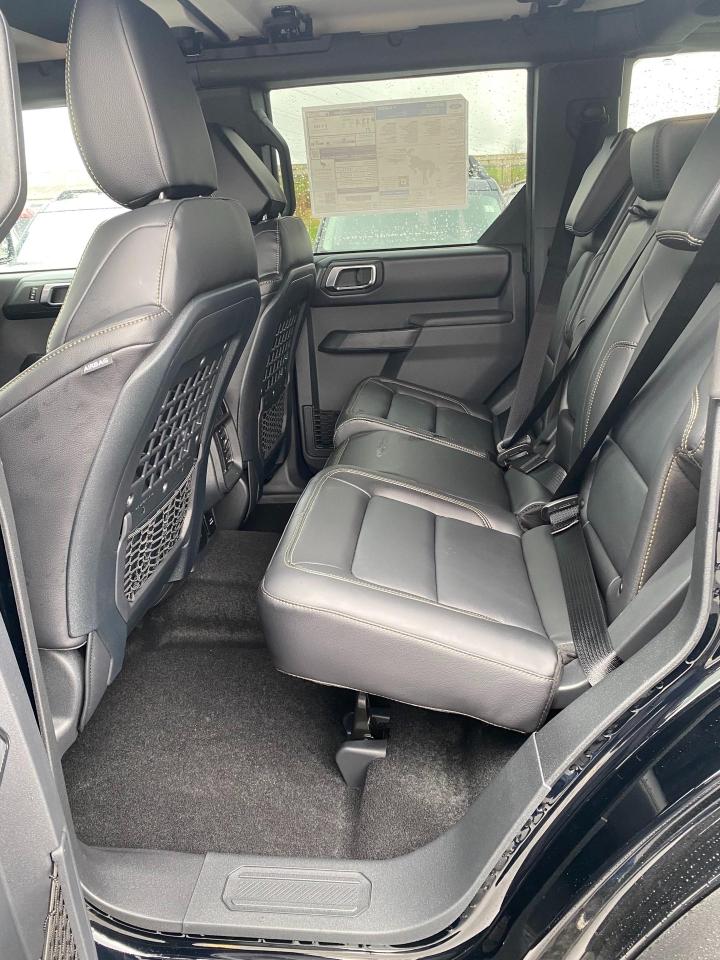 2025 Ford Bronco Badlands 4dr 4x4 Photo