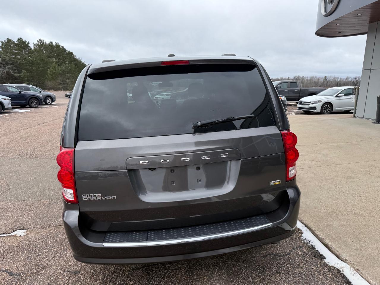 2019 Dodge Grand Caravan CVP/SXT Passenger Van Photo