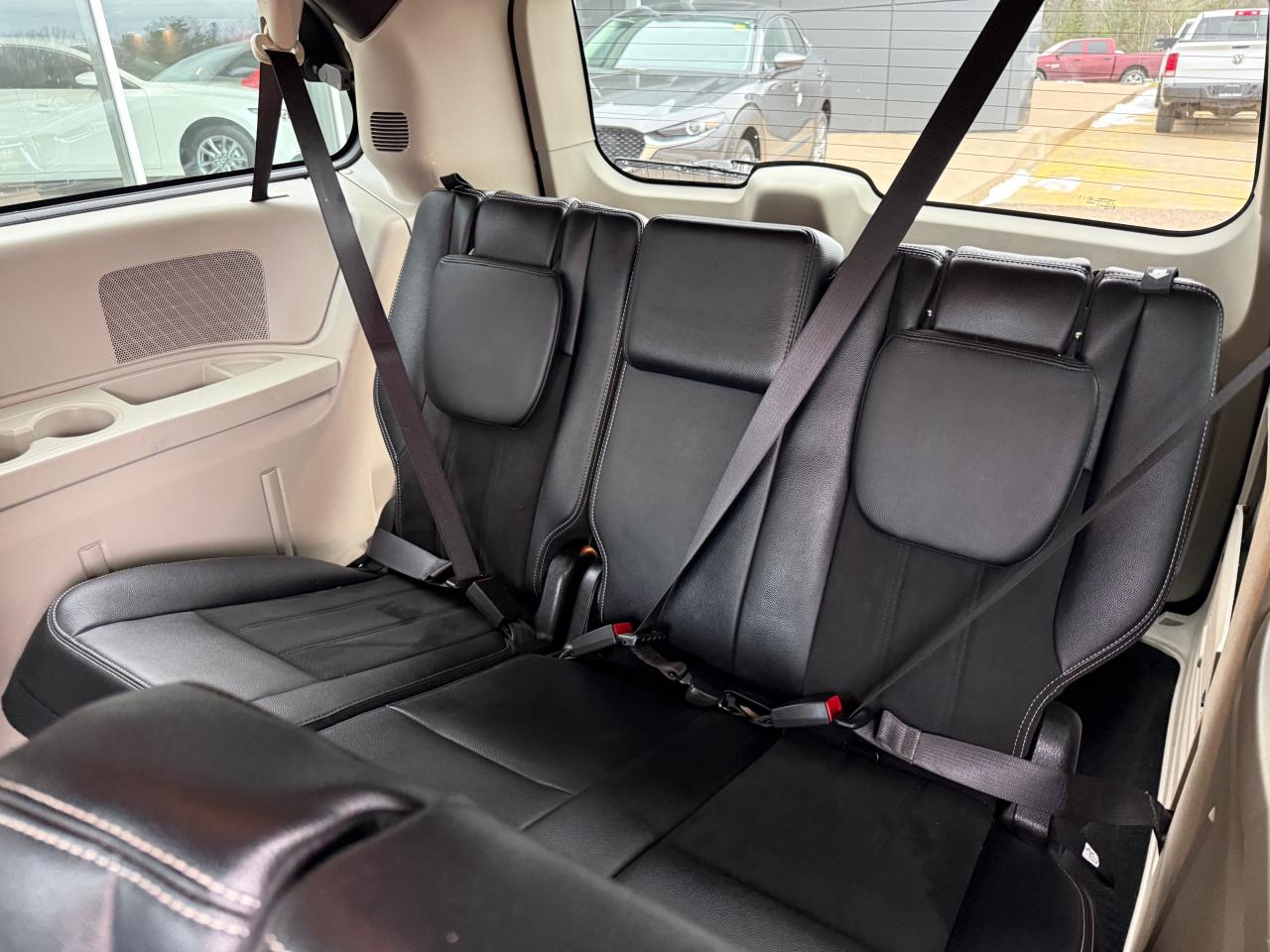 2019 Dodge Grand Caravan CVP/SXT Passenger Van Photo